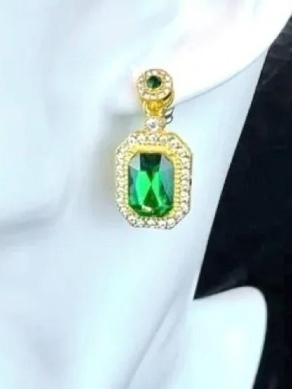 Vintage Earrings Faux Emerald Green Rhinestones Square